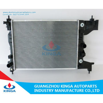 Radiateur de voiture en aluminium pour GM C Curze 2009- avec réservoir en plastique à noyau en aluminium